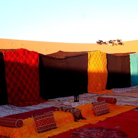 Palmeras Y Dunas Luxery Camp 메르주가 외부 사진